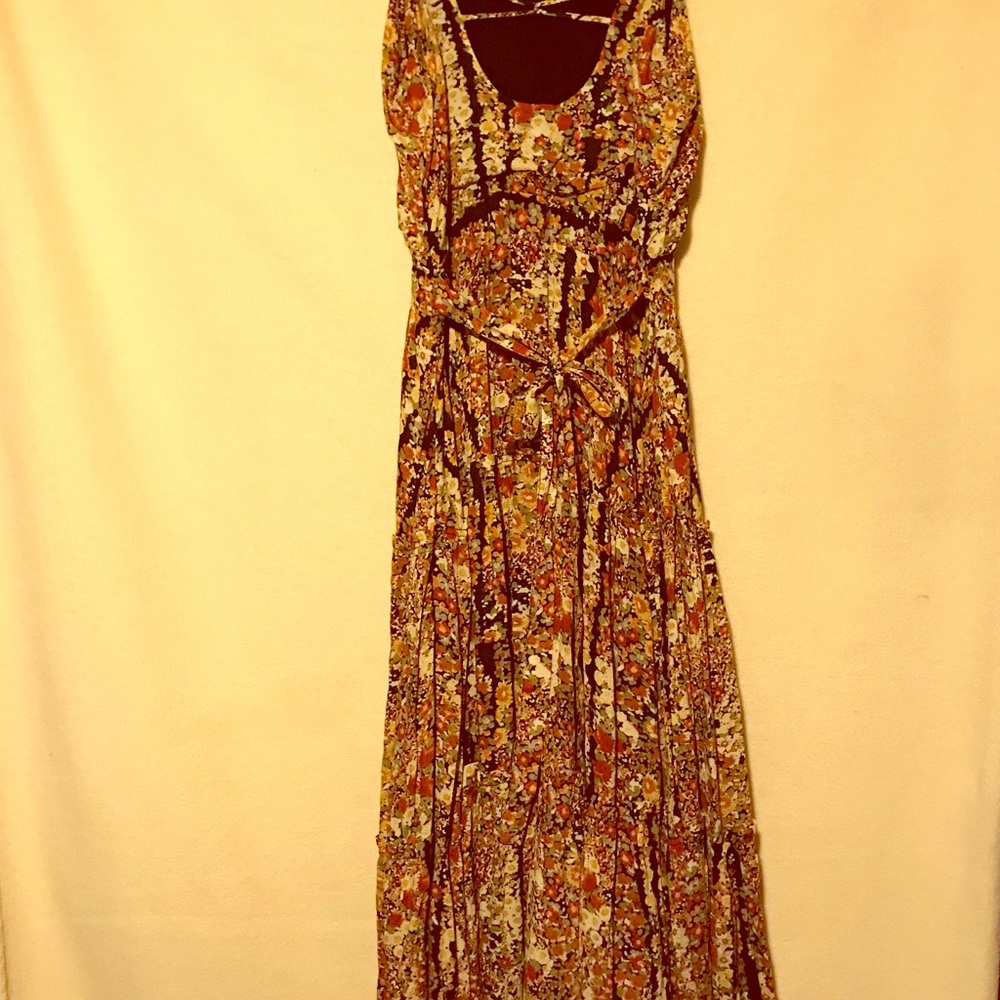 FREE PEOPLE Floral dress, floor length Beautiful